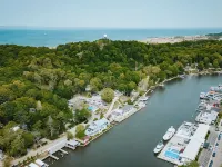 Saugatuck Couples Waterfront Condo. Beach,Hike, Boat, Kayak, Outdoor Heated Pool Hotels in Saugatuck