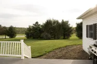Between Geneva & Canandaigua- Large Yard, Firepit, Sleeps 13 - stanze in case private