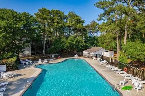Soundside Sunset Inn - Sound Front Condo with Pool.