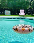 Toll Road Inn - Pools