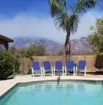 Oro Valley Retreat is the perfect home in the perfect location. - Pools