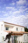 Birds of Paradise - Boutique Surf Lodge - Homestays