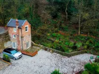 Robin Hood Tower - Pet friendly