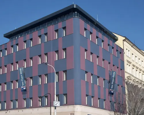 فندق غاليليو Hotels near براغ 02