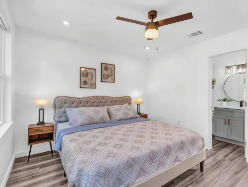 Home in the heart of East Austin - Bungalows