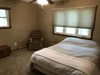 Sandy Beach, Level Lot, 4Br 2BA, 110' Shore, 2-Miles to Alexandria-License #1802 - Homestays