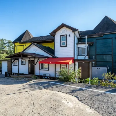 Gyeongju Charmant Pension トンイルジョン周辺のホテル