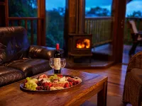 Rose Gums Wilderness Retreat Hotels in Malanda