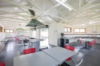 Blue Lake Holiday Park - parking