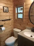 Sugar Pine CabinsHummingbird Cabin - 3-Star