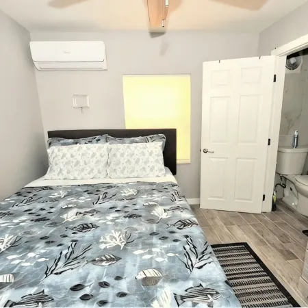 MadieraC2 Waterfront & 2-3 minutes' Walk to the Beach