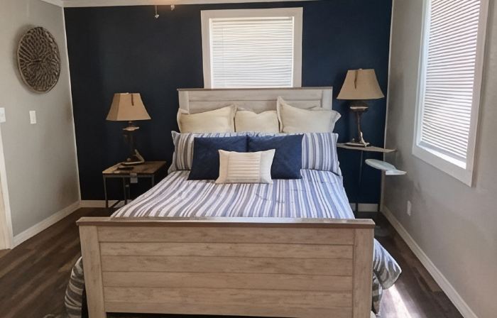 Cozy riverside cabin on the Neosho river