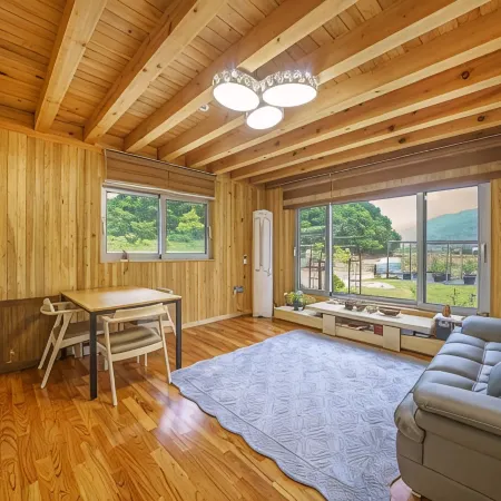 Hanwool Pension in Gyeongju Отели рядом с достопримечательностью «Храм Синсонса»