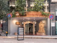 Hamra Urban Gardens Hotele w: Bejrut