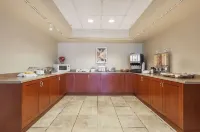 Super 8 by Wyndham Abbotsford BC - breakfast