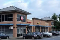 FairBridge Inn & Suites DuPont - parking