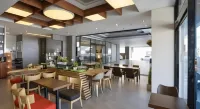 Tongyeong Anchovy Tourist Hotel - parking