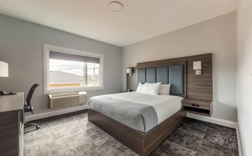 Park Inn by Radisson Osoyoos - Pools