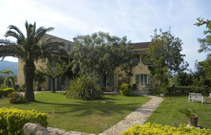 Auberge les Oliviers
