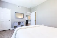Modern Condo in the Heart of Downtown Greenville - 4 stjerner