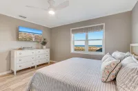 NEW: Oceanfront Luxury Home l Beachfront Deck, Patio l Hot/Cold Outdoor Shower - 4-Star