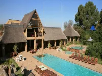 Misty Hills Country Hotel, Conference Centre & Spa - Rooftop Pools