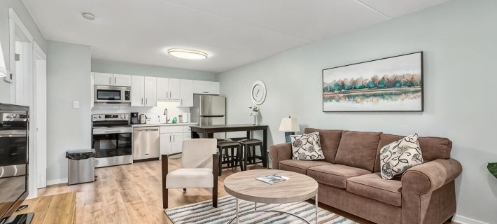 The Nordic - Central Collingwood Condo Hotels in Collingwood