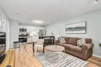 The Nordic - Central Collingwood Condo - 3 tähden