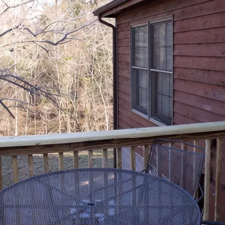 Minutes from Giant City - SIU - Shawnee Winetrail - Cedar Lake - Shawnee Forest!