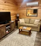 Cozy cabin on Lake Ludwig with a nice view of the lake. Pet friendly! - Wifi