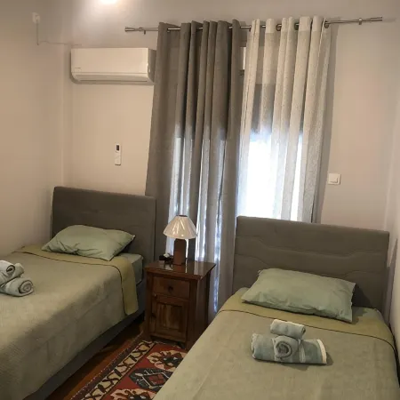 Charming 2 Bedroom Apartment in Kallithea, Greece