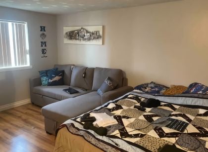Spacious Waterfront in the French River