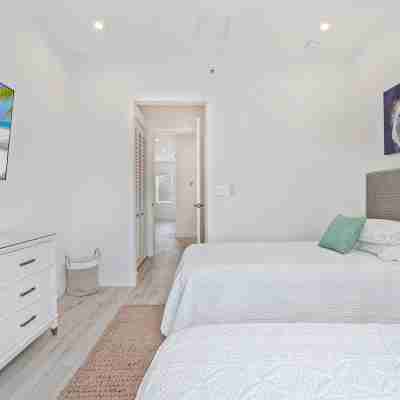 Private 7 Mile Beach Beach Club. Ocean views from Roof Terrace and Pool Pavilion Rooms