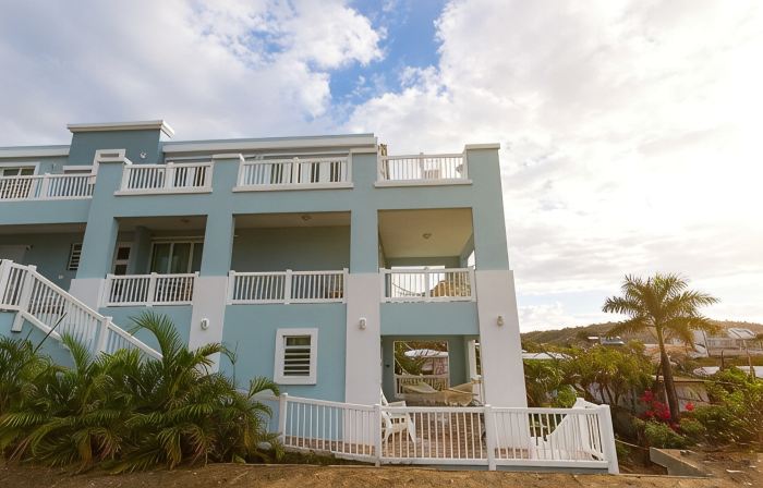Seahorse Suite – Stunning Caribbean Views , Covered Terrace & Family Friendly!