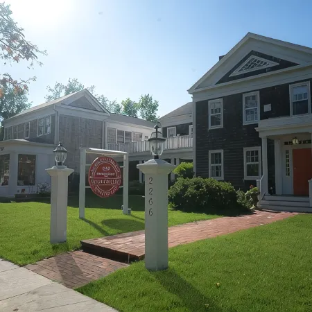 Bridgehampton Inn