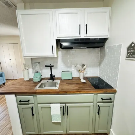 Pet Friendly Studio with Private Patio