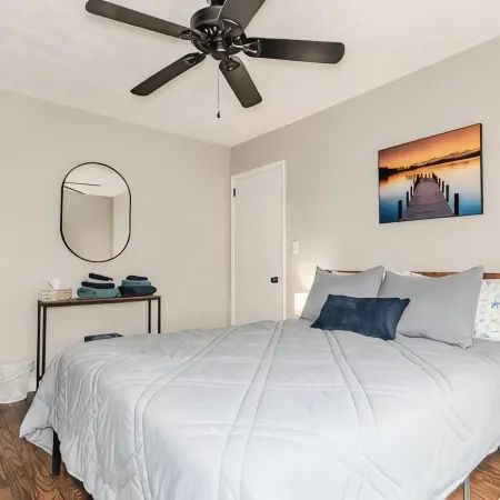 City View Suite Unit #6 -2 Br 1BA in Serene Fairport Harbor