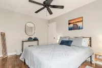 City View Suite Unit #6 -2 Br 1BA in Serene Fairport Harbor - Homestays