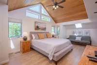 10 Sharc/Basketball ct/AC/Private Hot Tub+Bikes +Snow Sleds - Pools