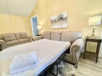 4 bedrooms & 3 bathrooms | Entire Home For Families 🏠 - บังกะโล