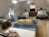 南方生活！度假屋，新近翻修！私密，帶山景-可住16人 - 3星級