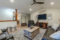 Cheerful, Comfortable and Convenient 3 Bedroom Home - Bungalows