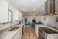 LUXURY Living 3 - 4-Star