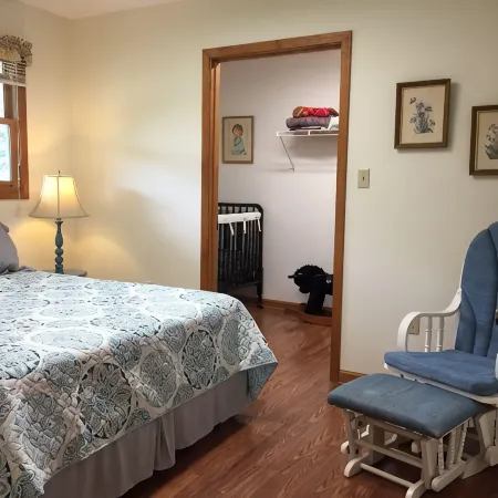 Tranquil Mountain Cottage (Wheelchair Accessible)
