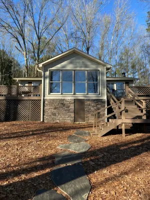 Private Lakefront Oconee Cottage! Great View & Location! Peaceful retreat. - 3 tähden