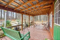 Where in the woods cabin - pet friendly - winery nearby - 3-Star