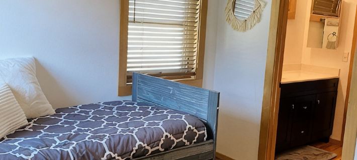 New Downtown 3 Bedroom Upstairs Flat with views Ξενοδοχεία στην πόλη Ashland