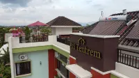 Ati Tentrem Guesthouse - breakfast