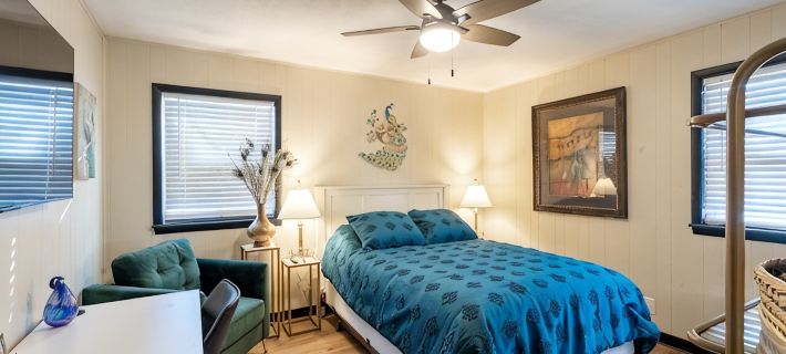 Stylish and funky, minutes away from everything NWA has to offer! Hoteles en Springdale