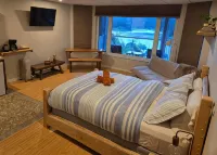 Madeira Park Oceanview Suites - Wifi